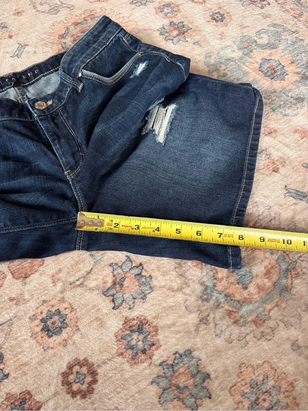 White House Black Market The Girlfriend Distressed Denim Shorts Size 8